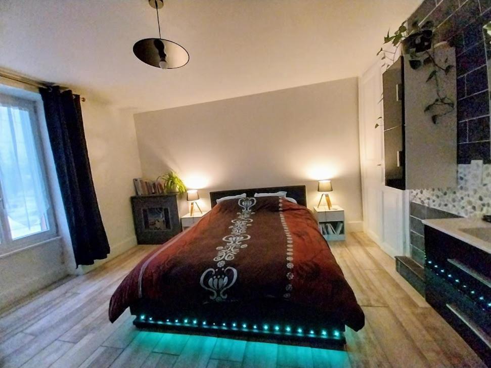 Hotel Au Pays D'Angeline La Pacaudière Pokój zdjęcie